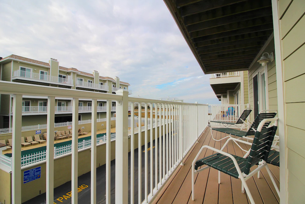 Lucayan Resort
