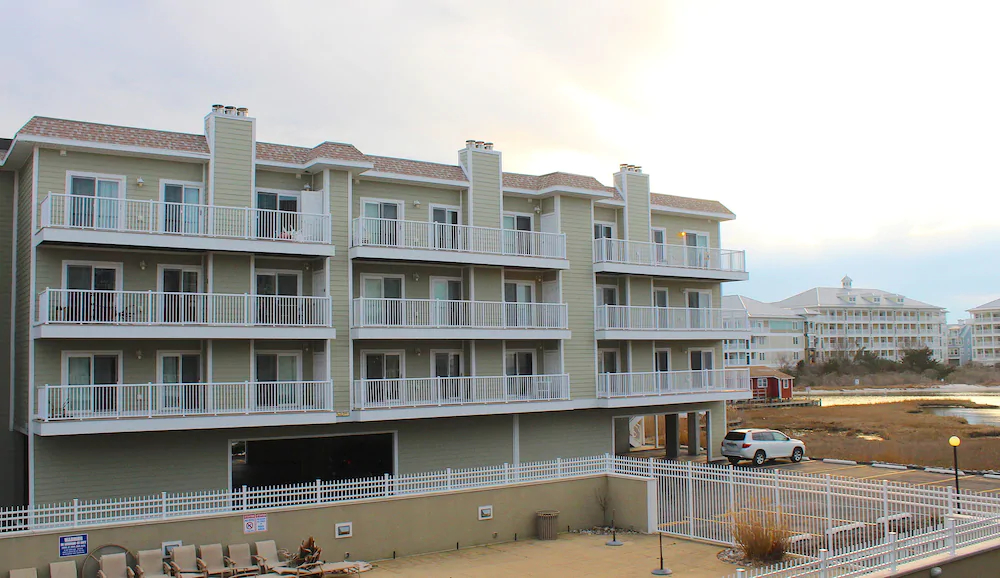 Lucayan Resort