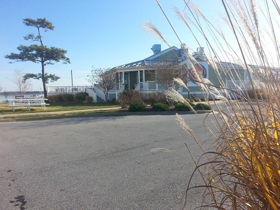 Island Inn & Suites, Ascend Collection