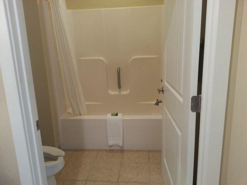 Island Inn & Suites, Ascend Collection