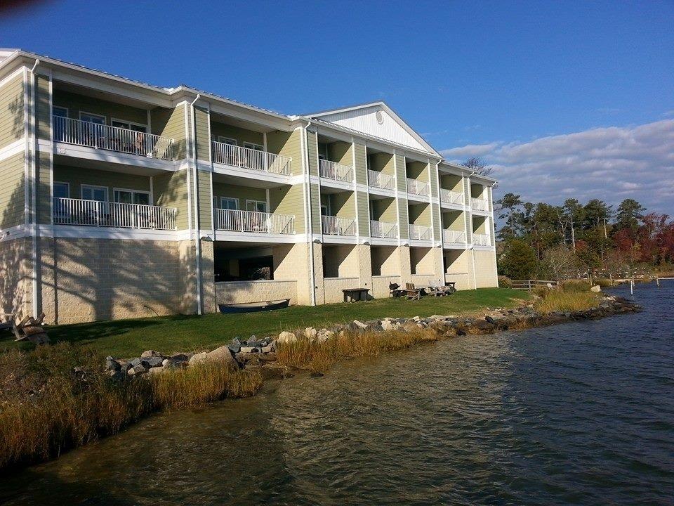 Island Inn & Suites, Ascend Collection