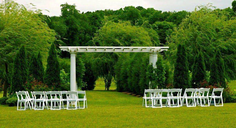 Inn at Huntingfield Creek