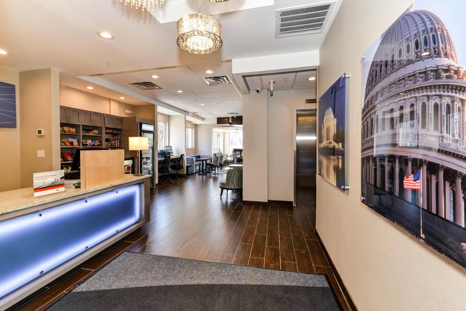 Holiday Inn Express Washington DC N-Silver Spring