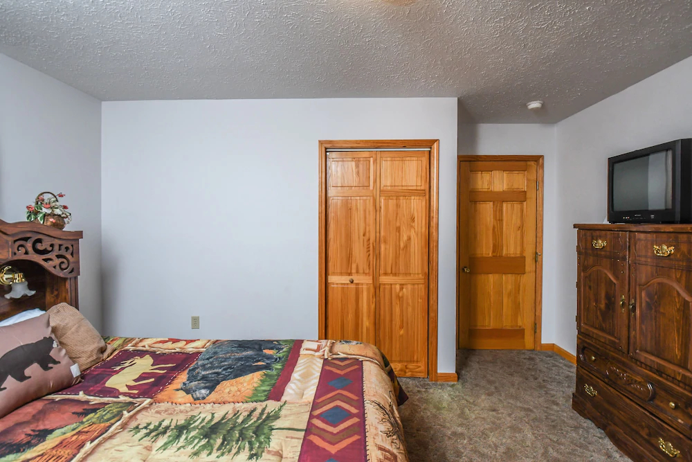 Black Bear Retreat House
