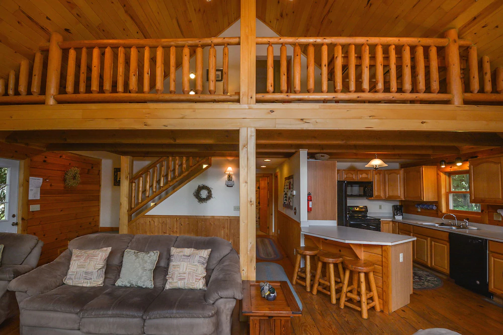 Lucky Bear Lodge House