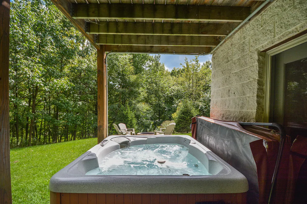 Lucky Bear Lodge House