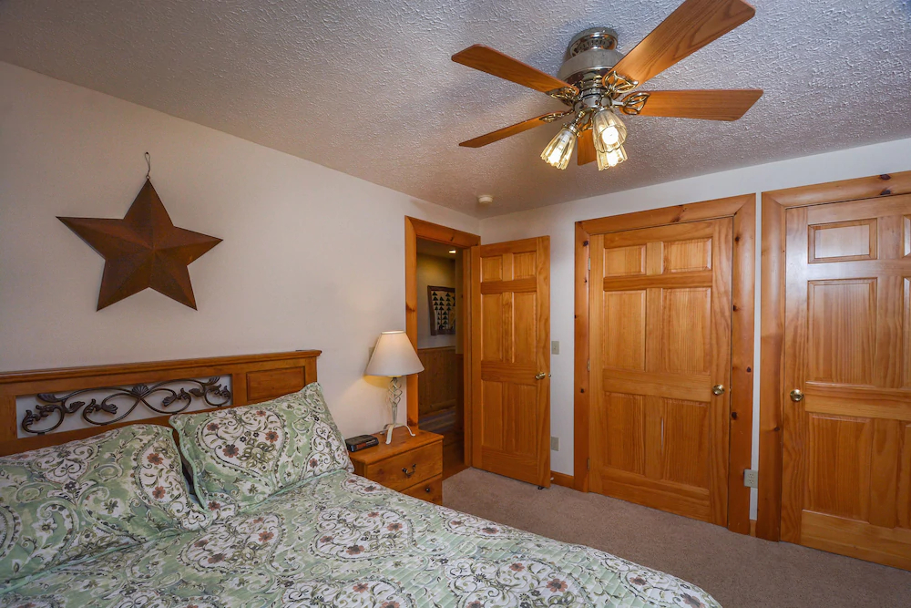 Lucky Bear Lodge House