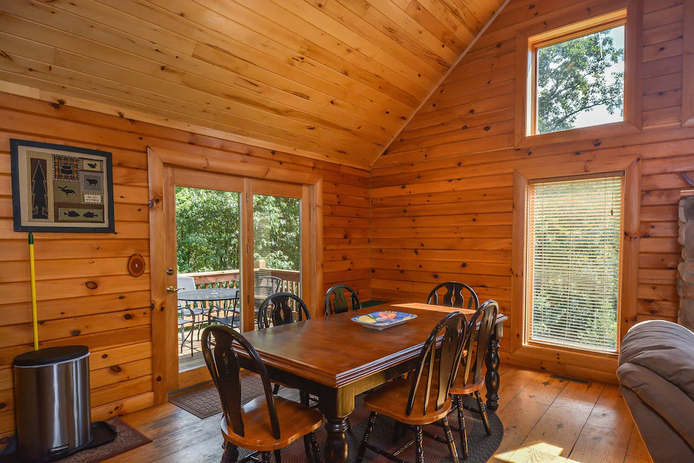 Lucky Bear Lodge House