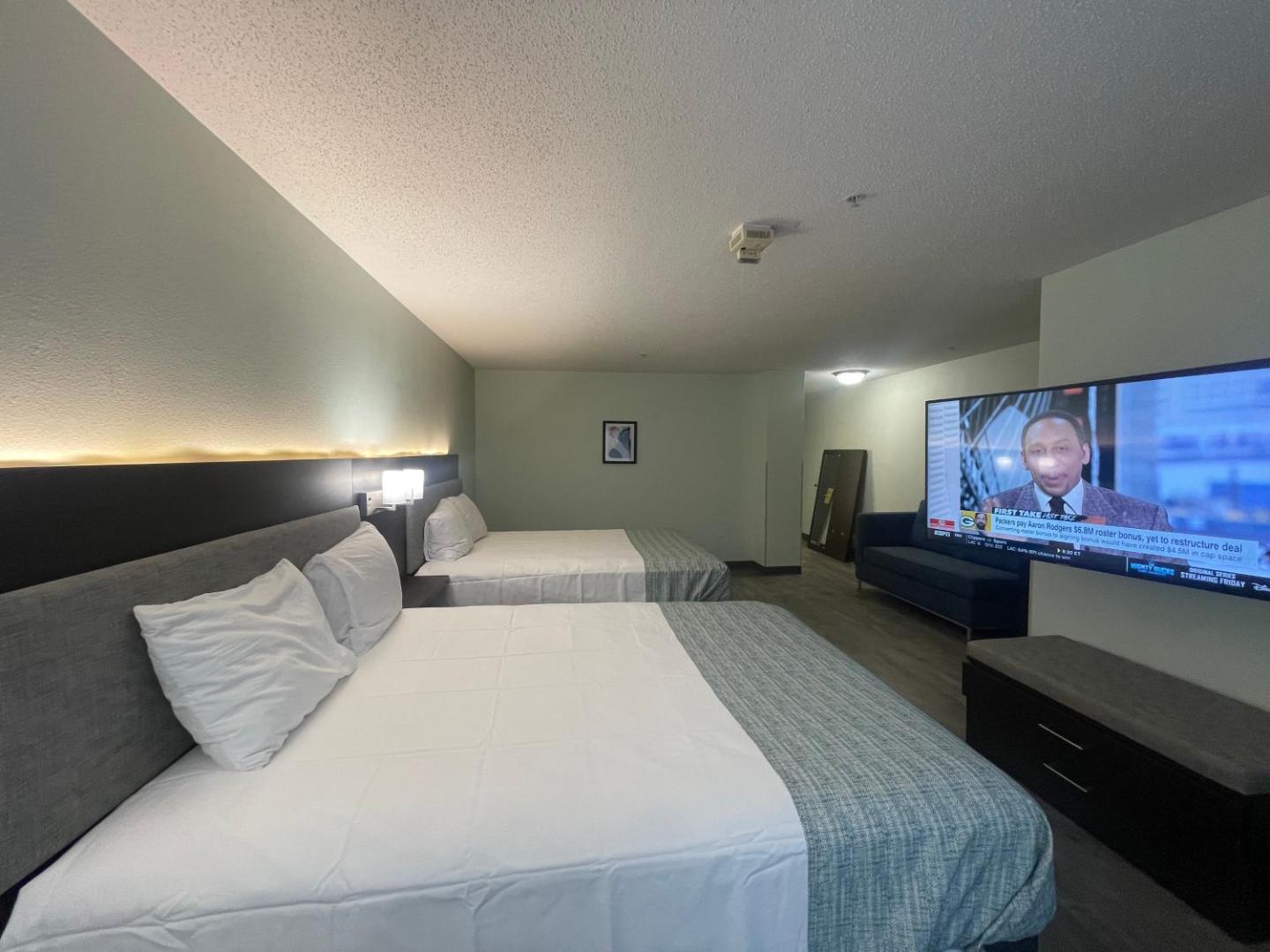Wingate by Wyndham Waldorf/Washington DC Area