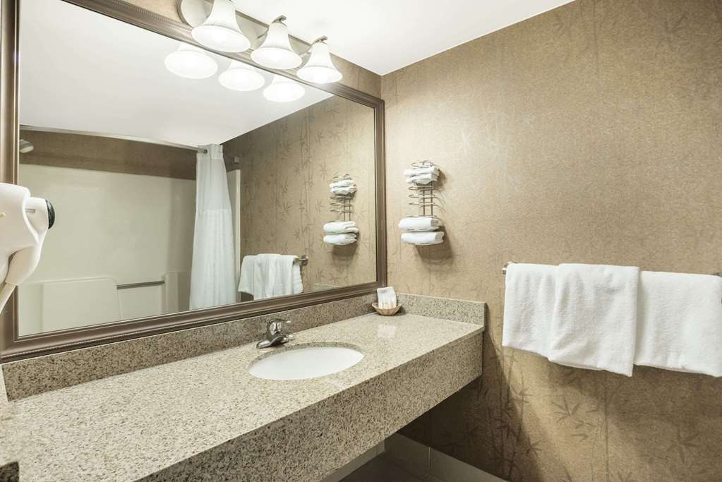Days Inn by Wyndham Westminster