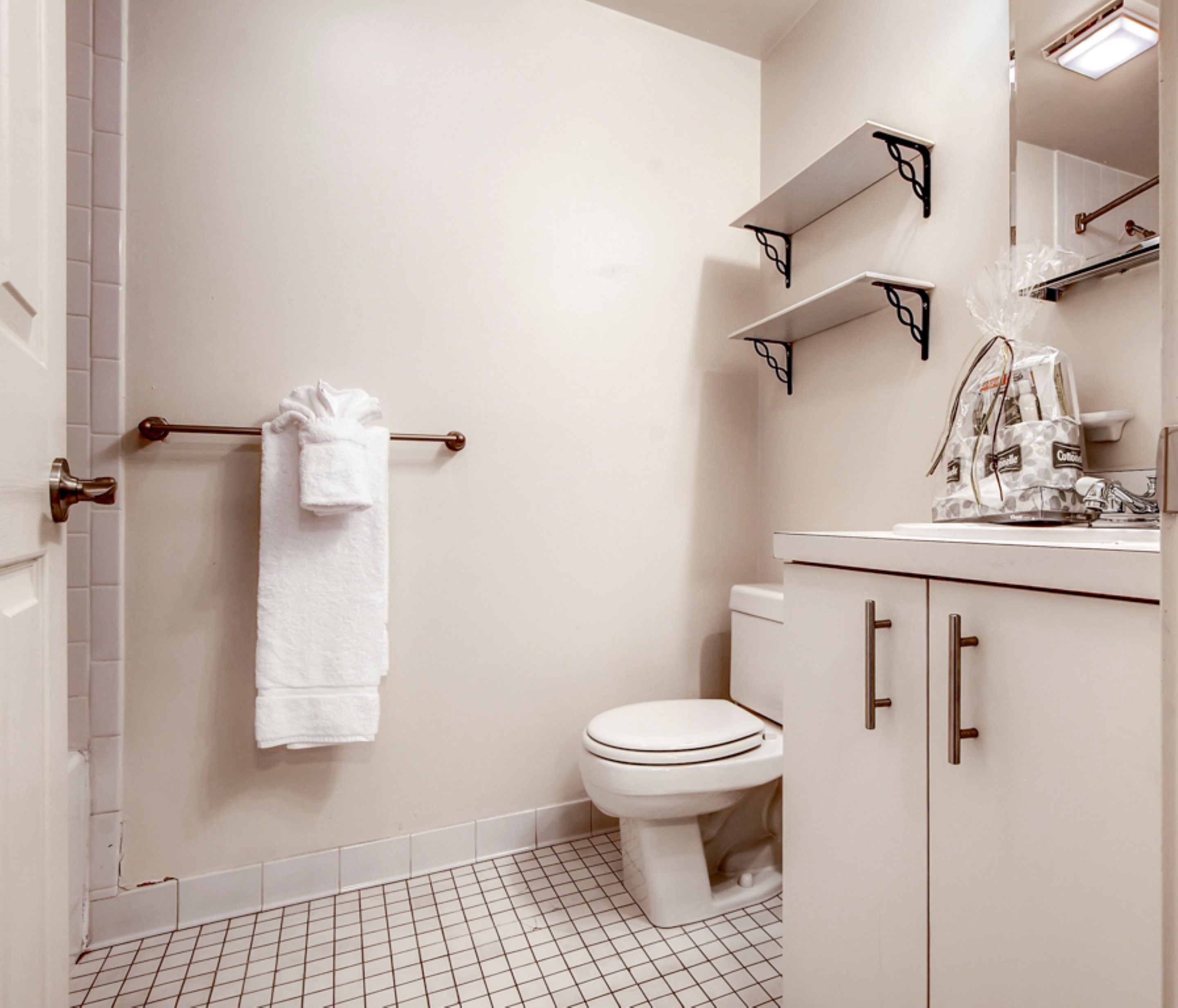 Garrison Square Apartments by Bluebird Suites