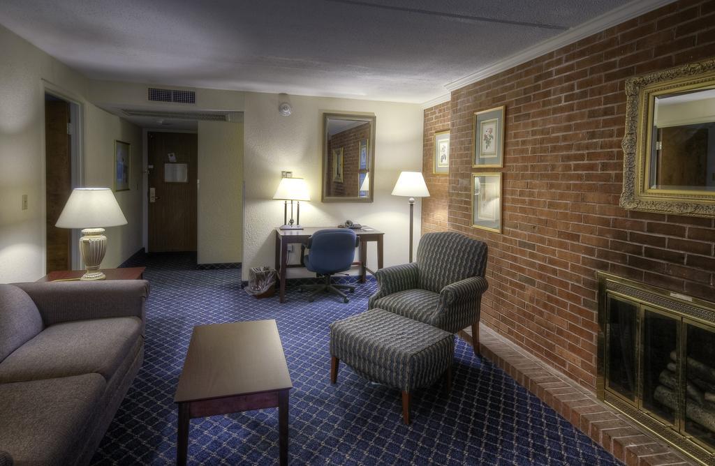 Boxboro Regency Hotel & Conference Center