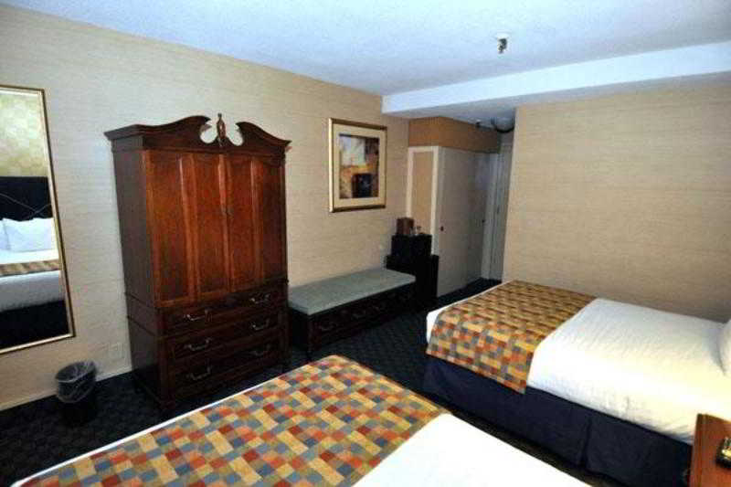 Freepoint Hotel Cambridge, Tapestry Collection by Hilton