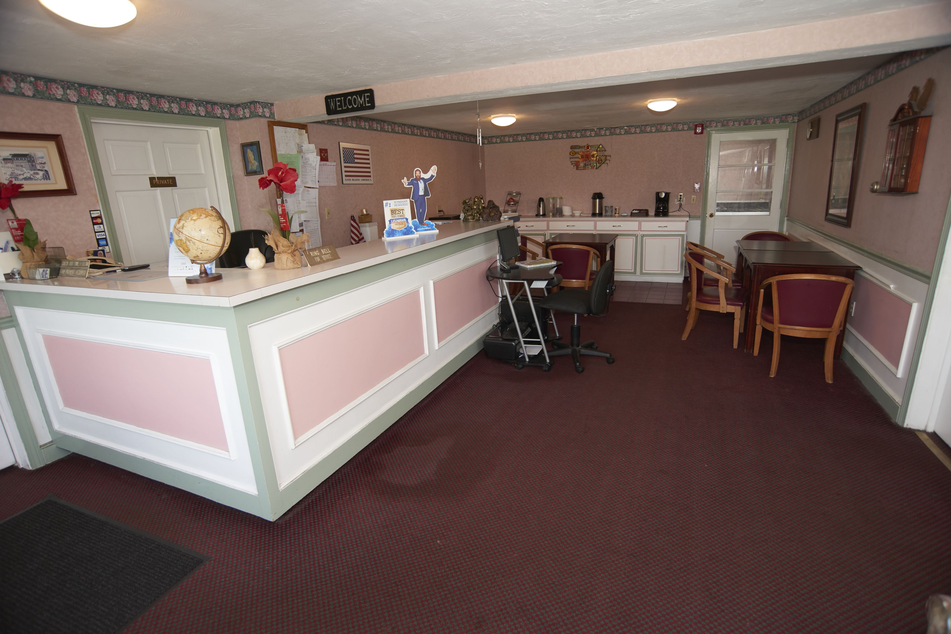 Knights Inn Centerville Cape Cod Area