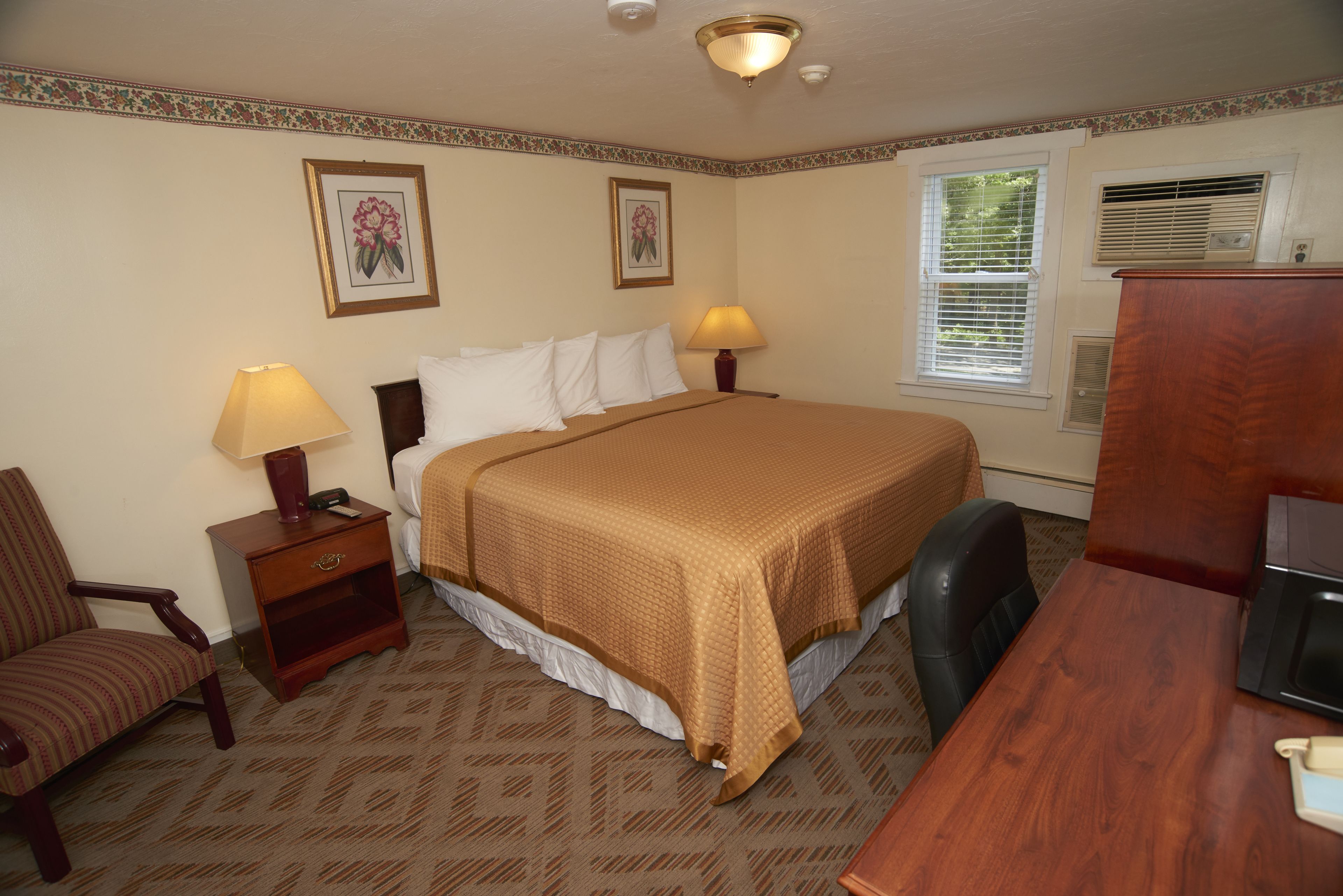 Knights Inn Centerville Cape Cod Area