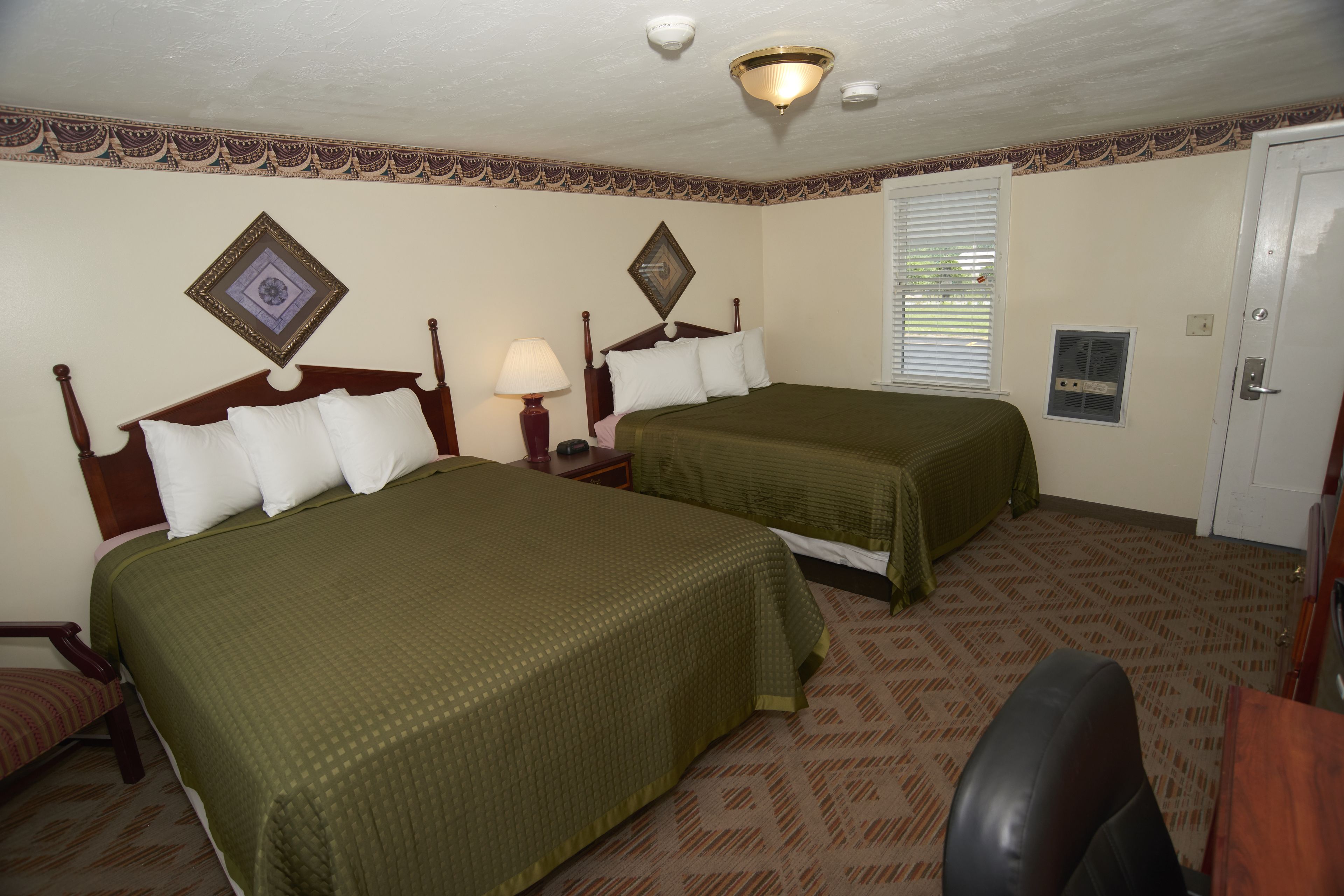 Knights Inn Centerville Cape Cod Area