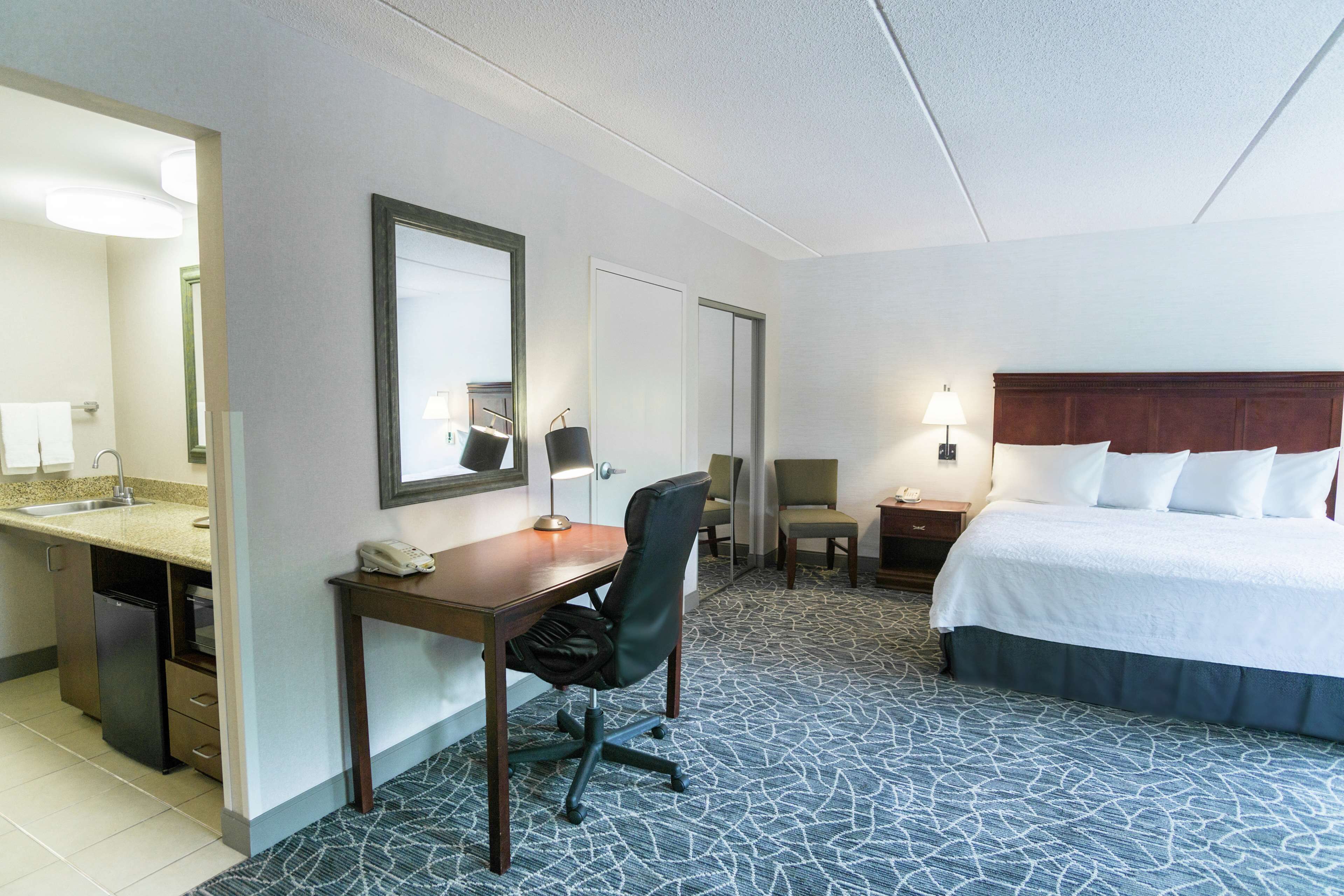 Hampton Inn & Suites Berkshires Lenox