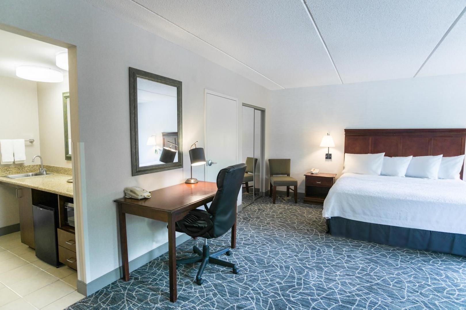 Hampton Inn & Suites Berkshires Lenox
