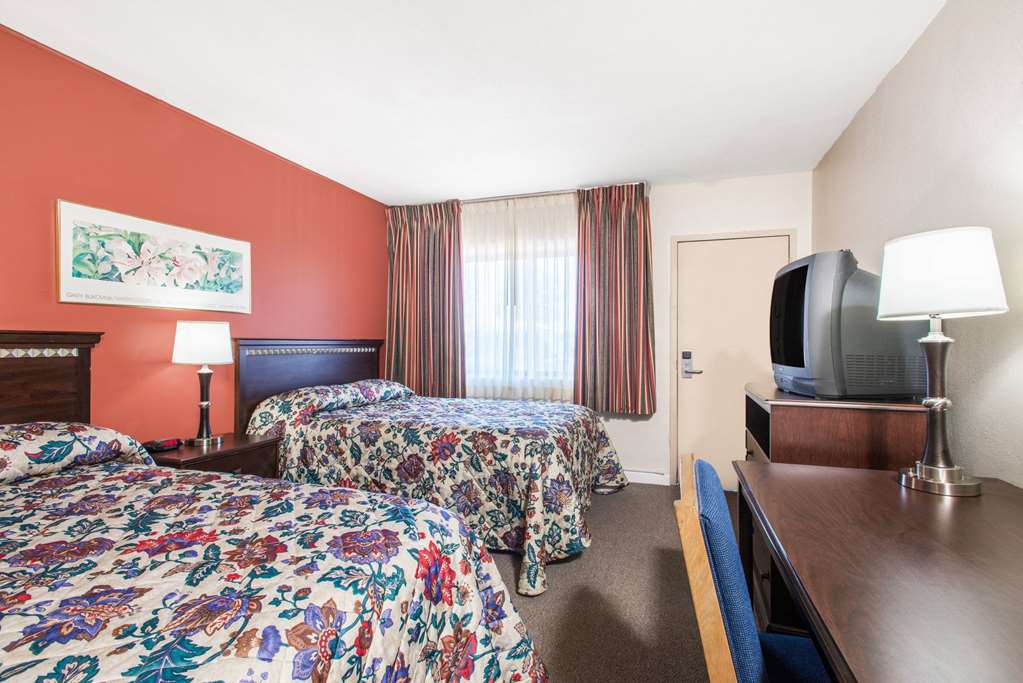 Travelodge Natick