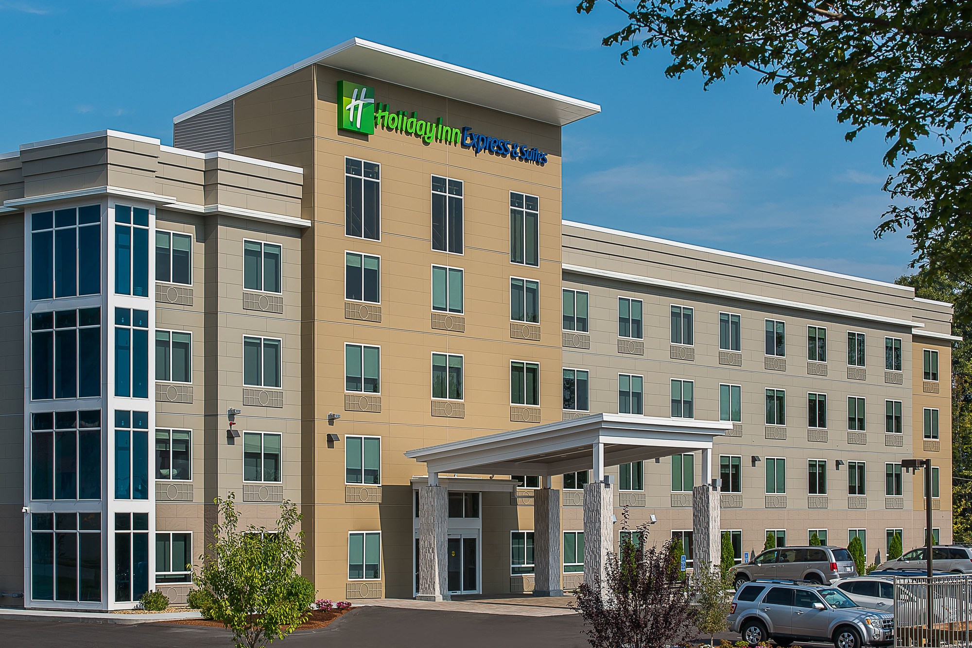 Holiday Inn Express & Suites Norwood Boston Area