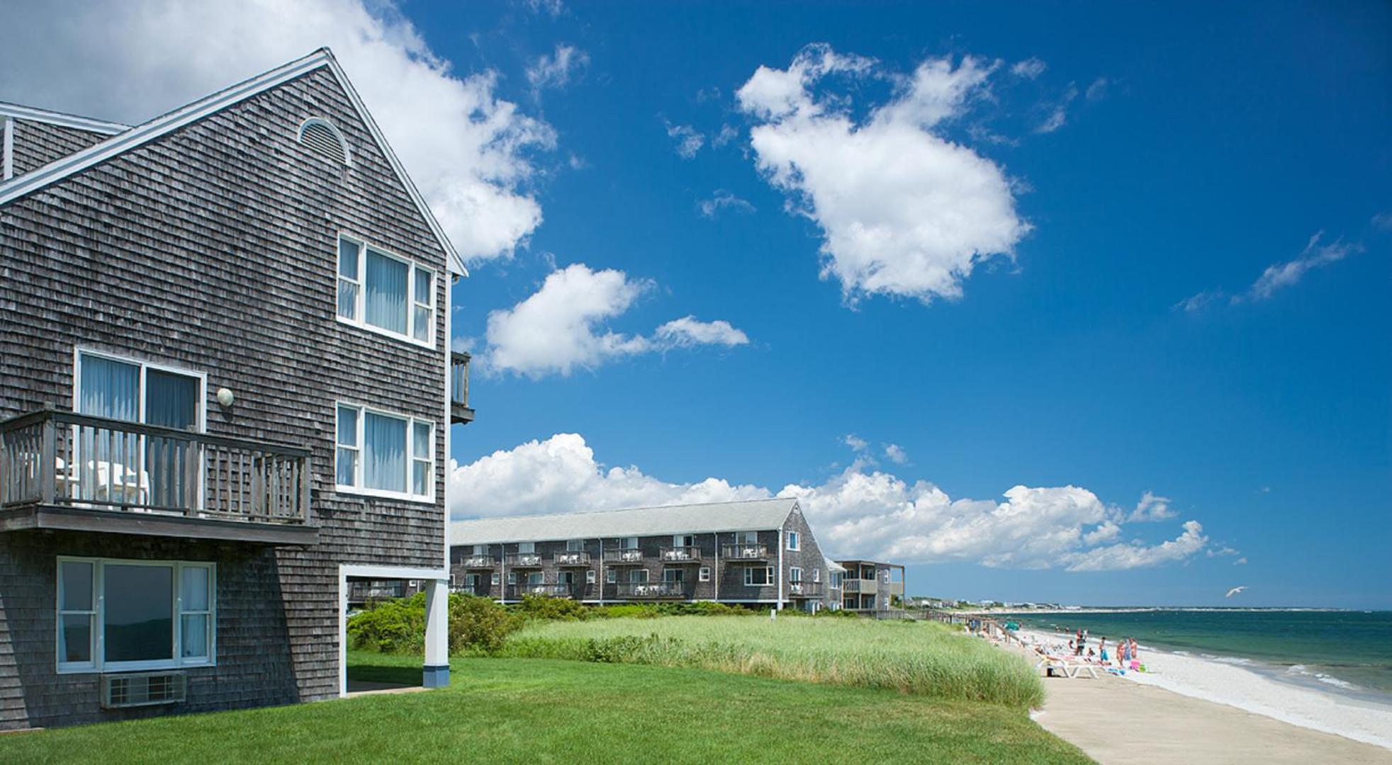Ocean Mist Beach Hotel & Suites
