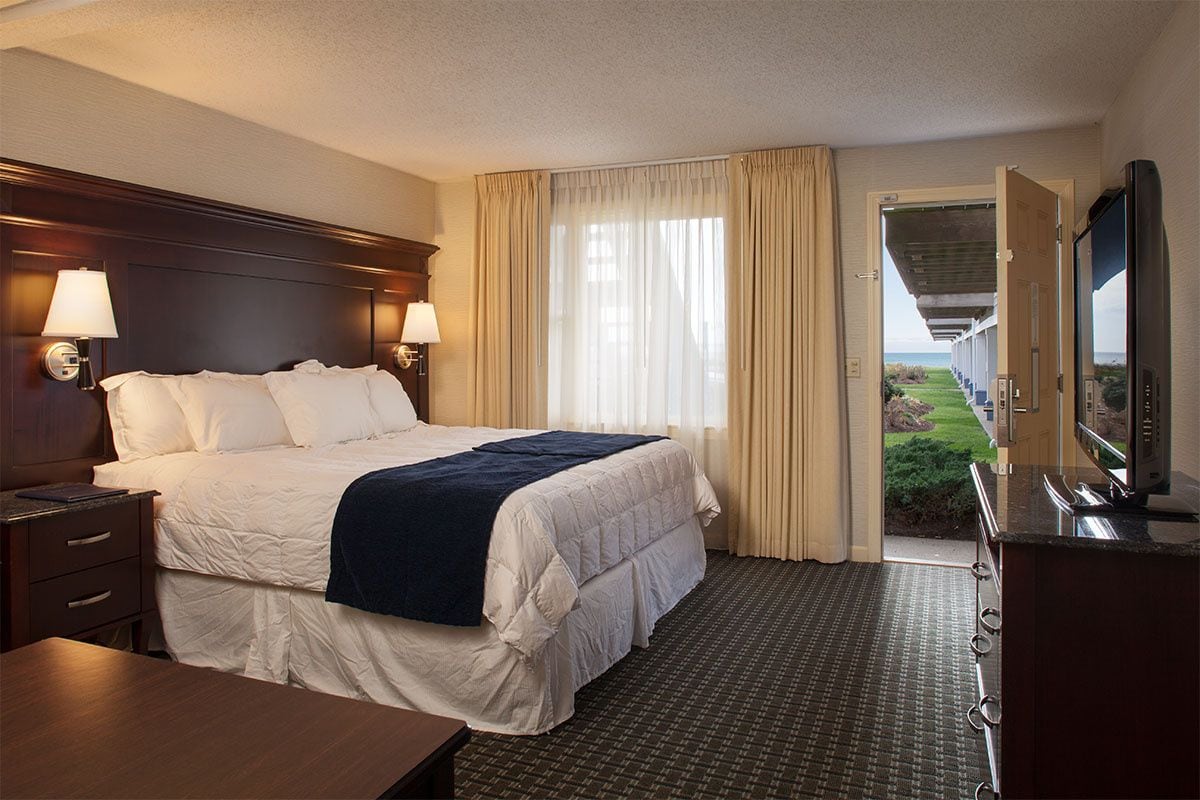 Ocean Mist Beach Hotel & Suites
