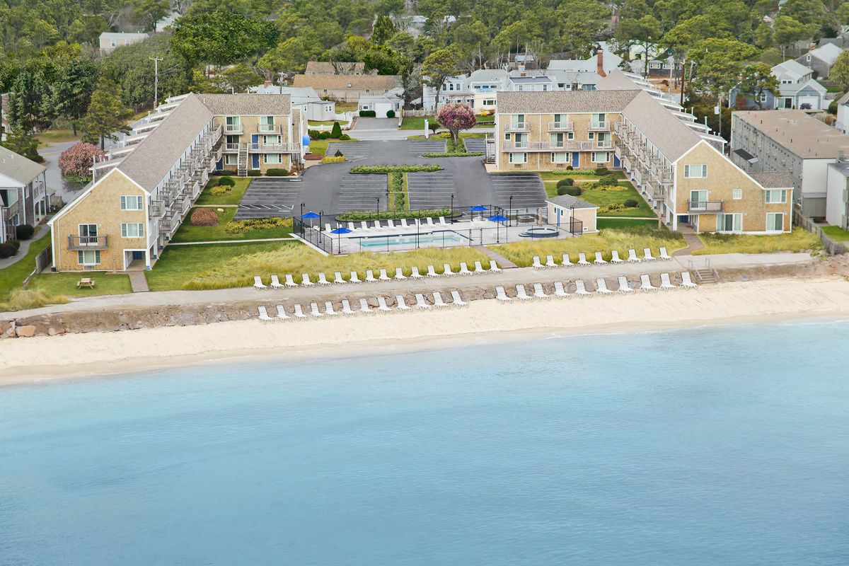 Ocean Mist Beach Hotel & Suites