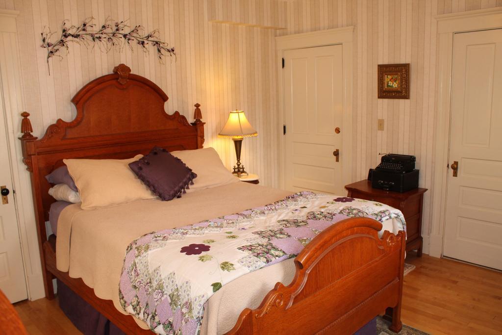 The Sleigh Maker Inn Bed and Breakfast