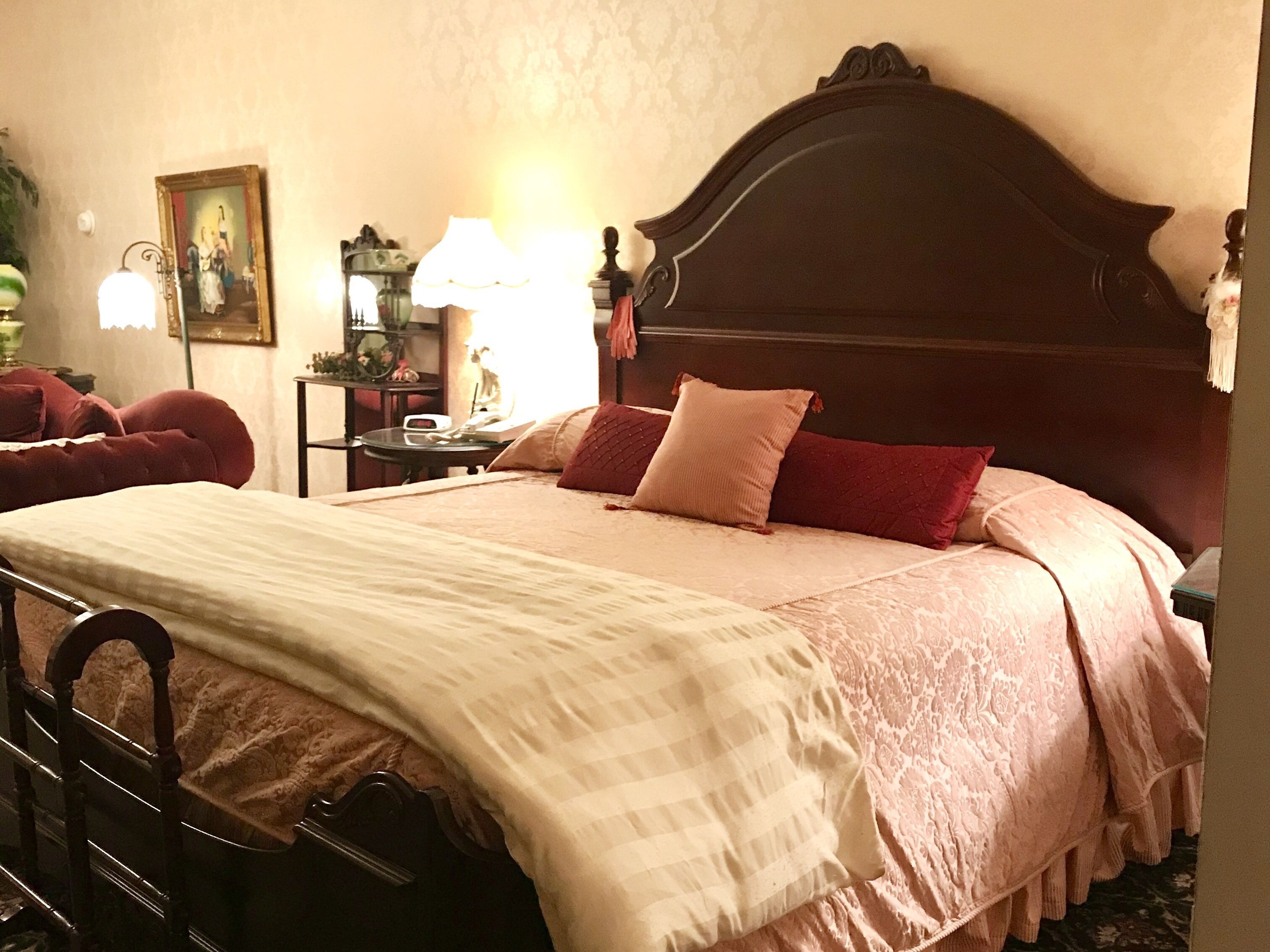 1896 House Inn & Country Lodgings