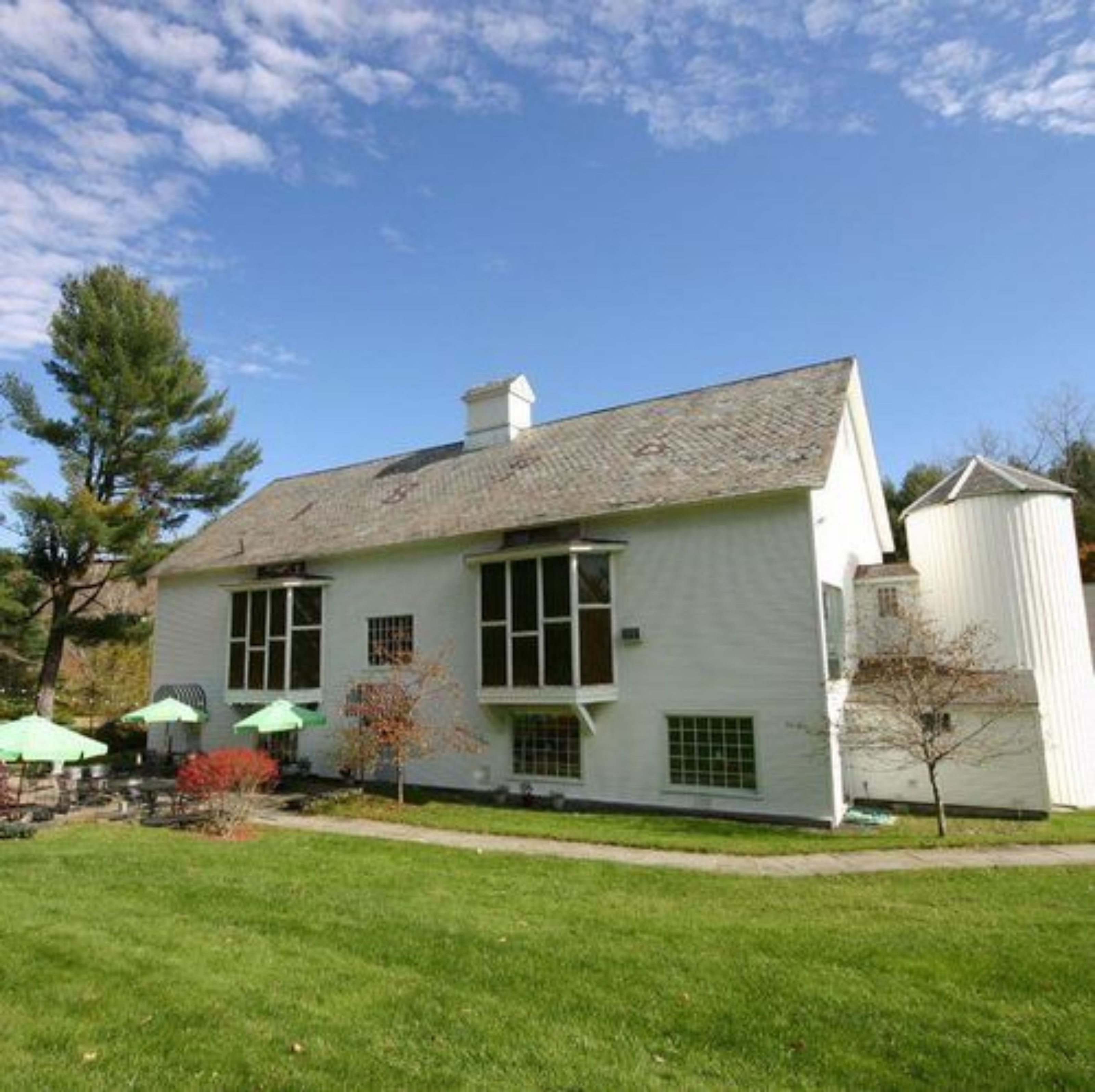 1896 House Inn & Country Lodgings