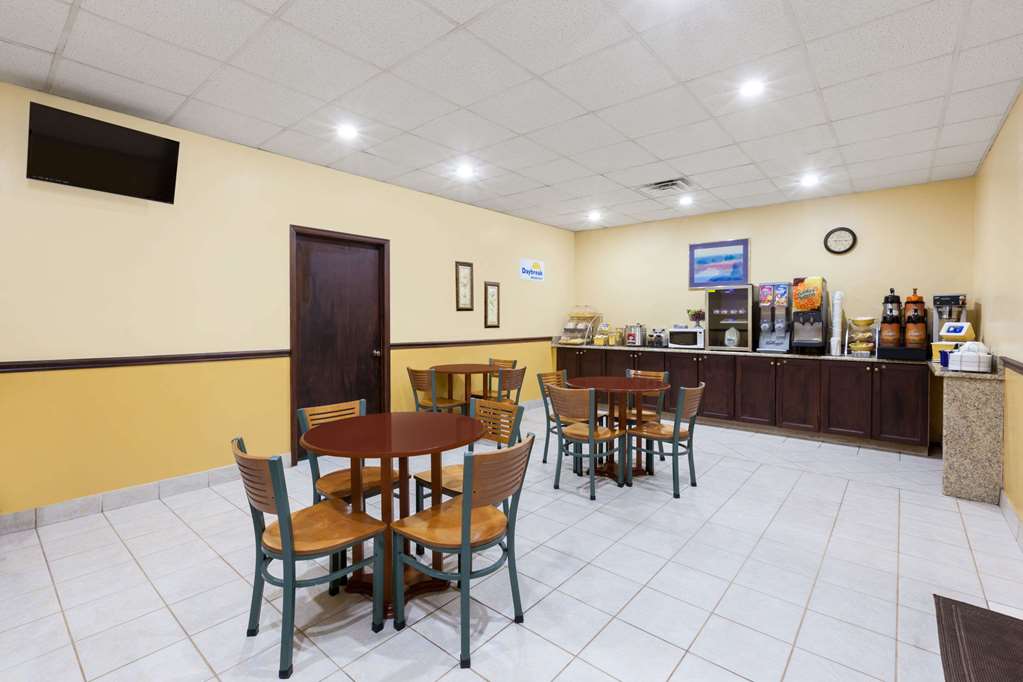 Days Inn by Wyndham Albion