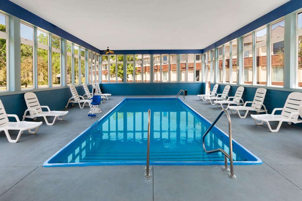 Days Inn by Wyndham Albion