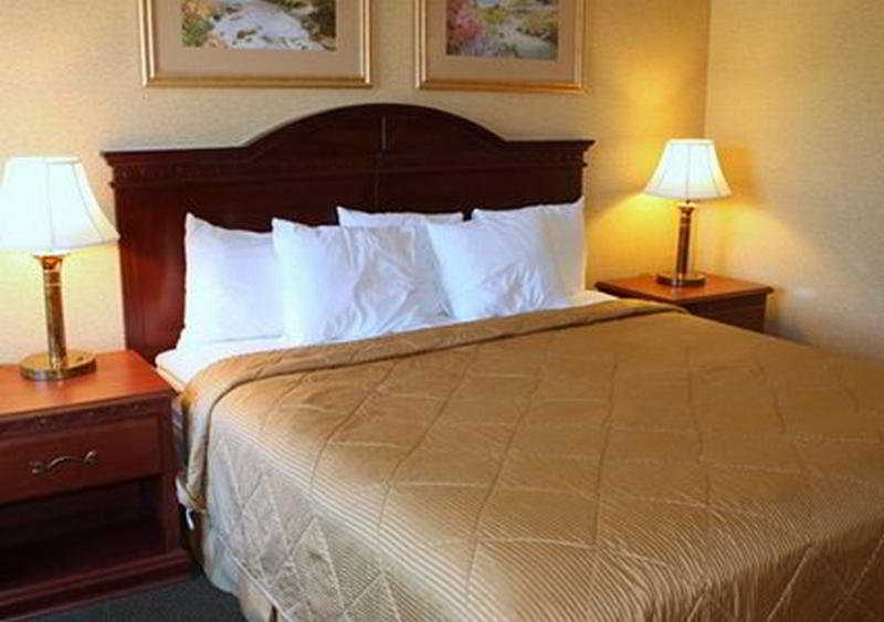 Quality Inn & Suites Ann Arbor Hwy 23