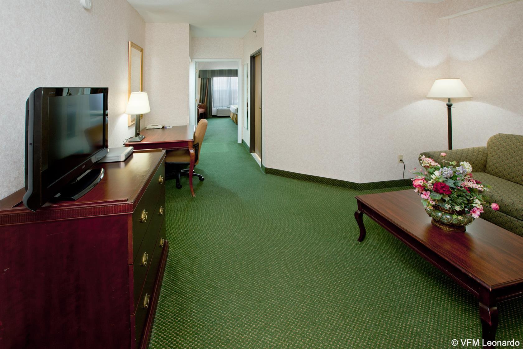 Holiday Inn Express & Suites Bad Axe