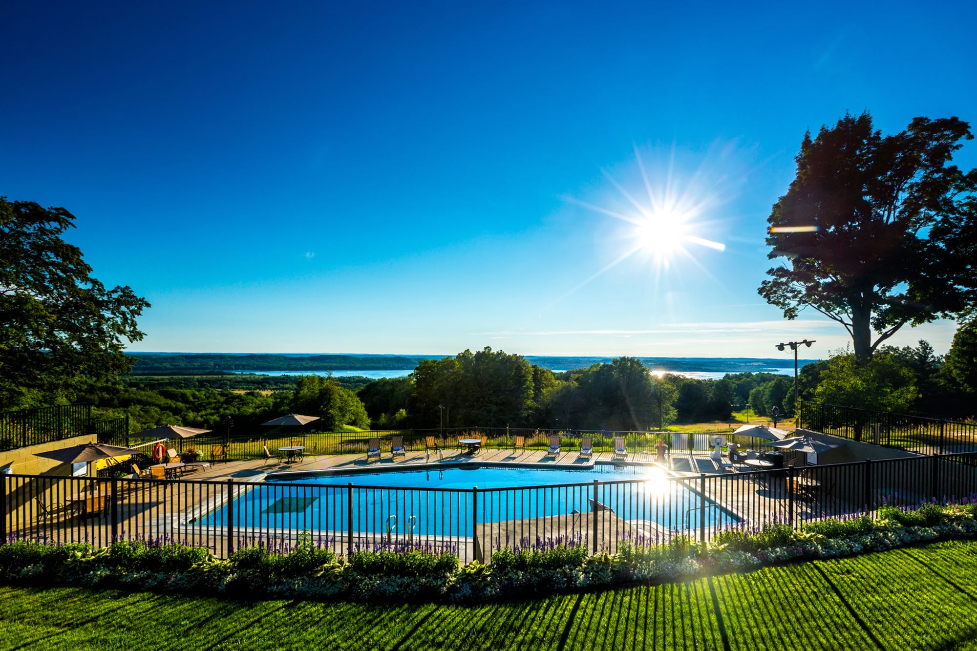 Lakeview Hotel & Conference Center, Summit Village
