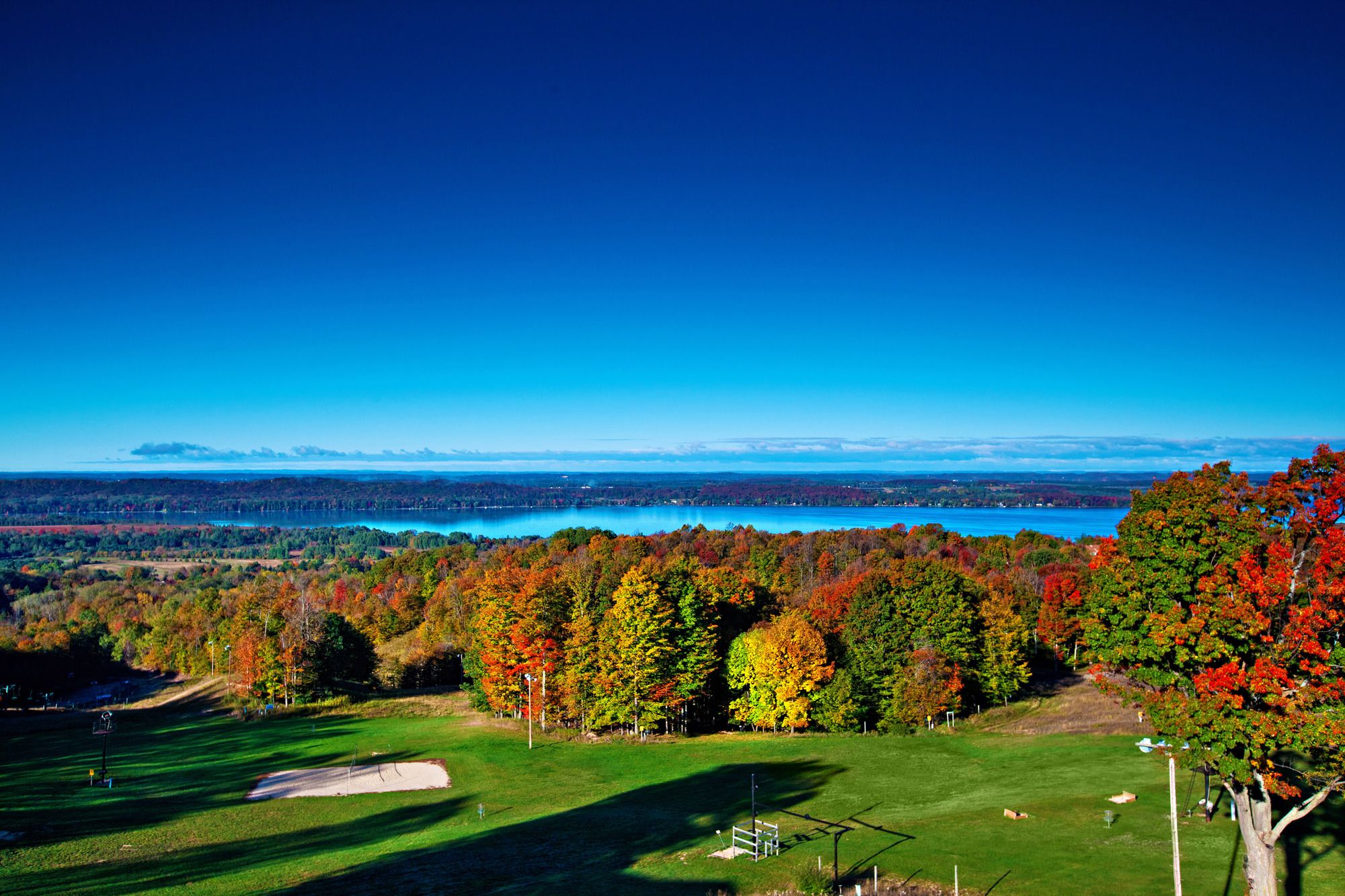 Lakeview Hotel & Conference Center, Summit Village