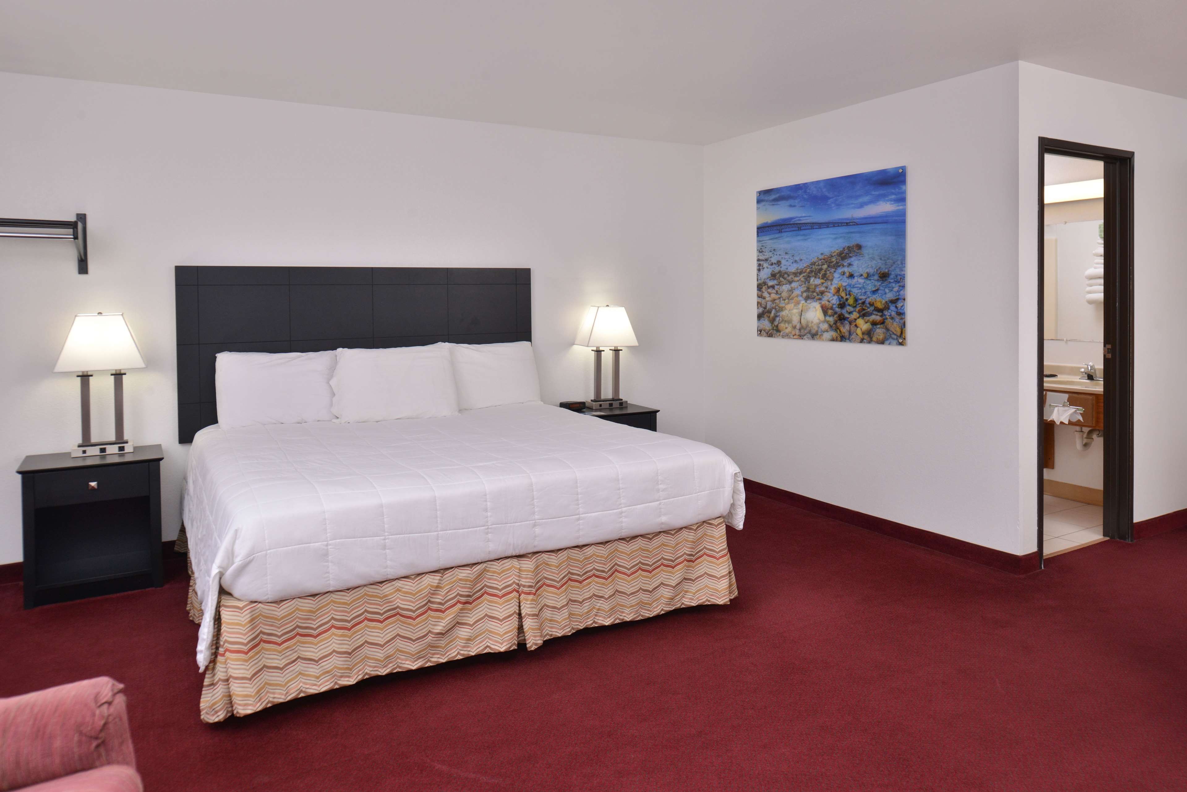 Americas Best Value Inn & Suites