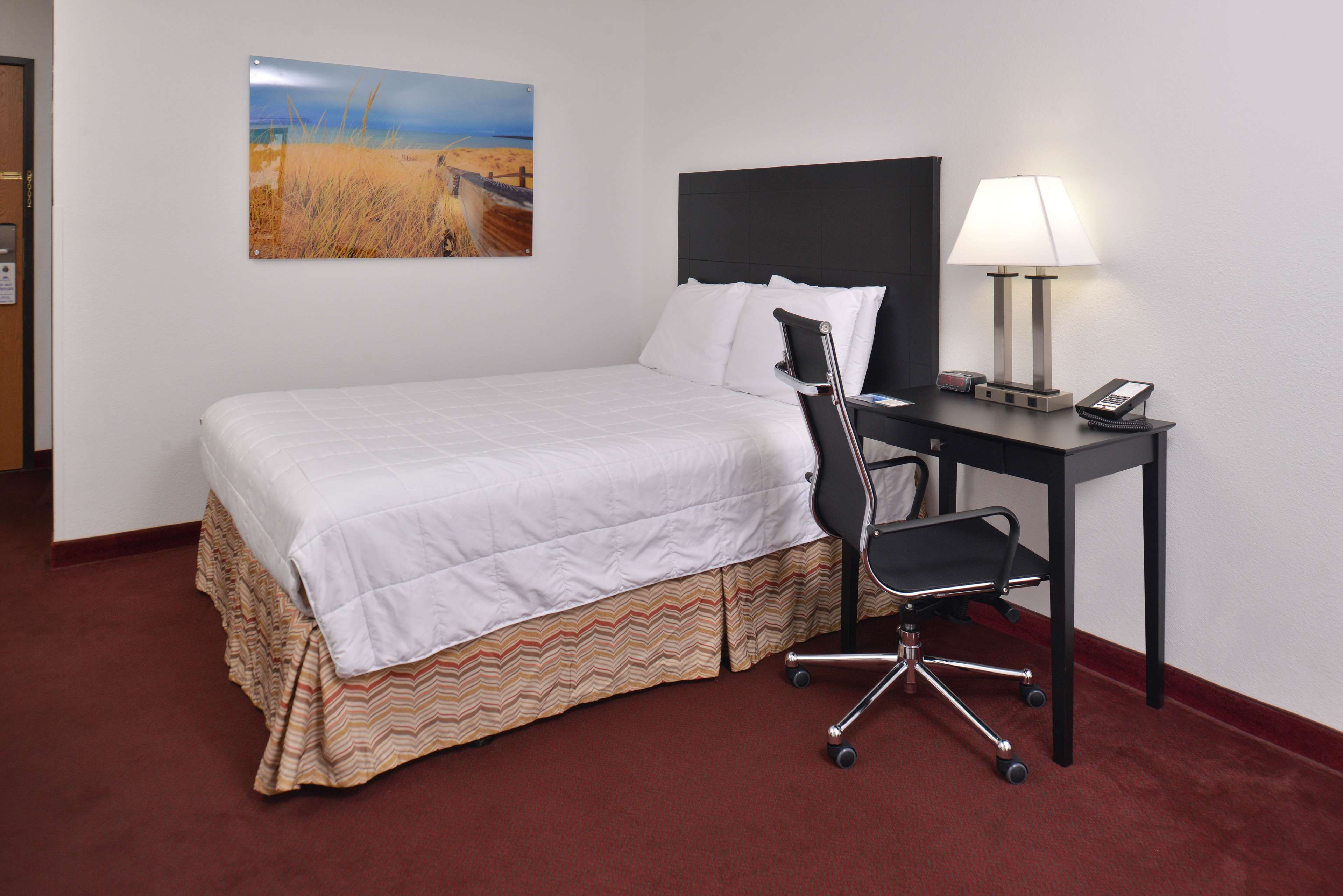 Americas Best Value Inn & Suites