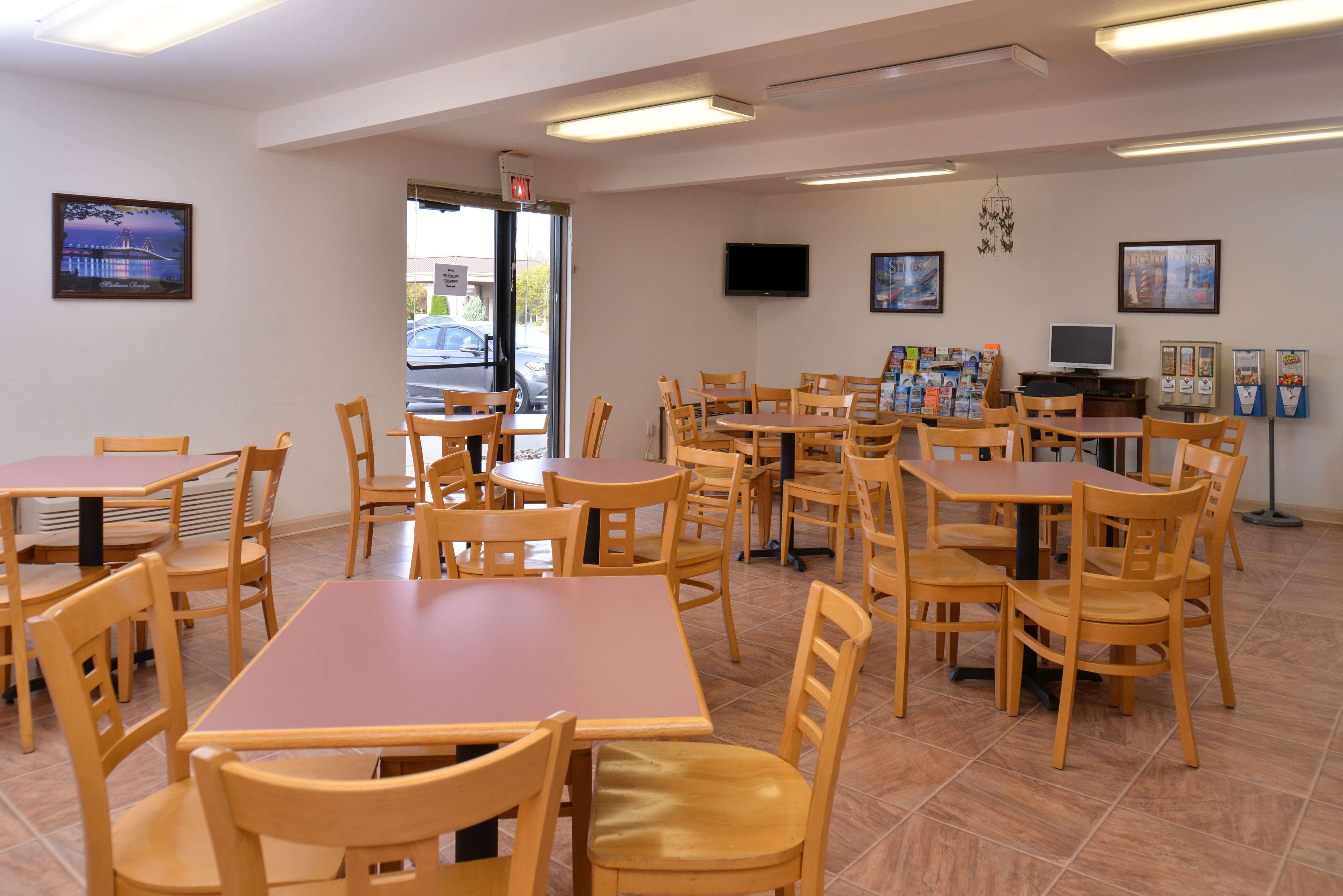 Americas Best Value Inn & Suites