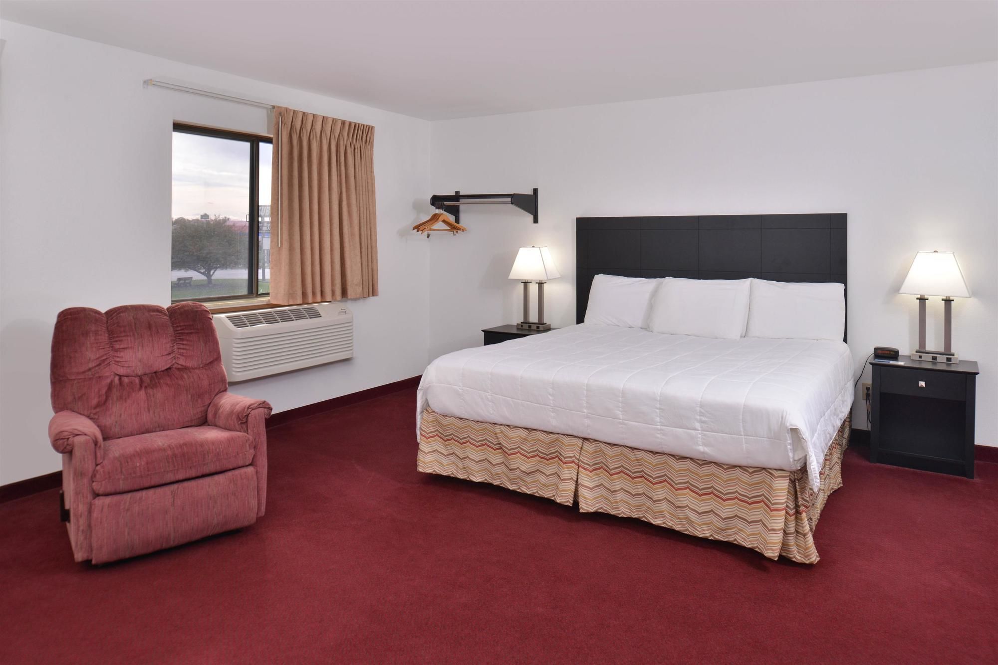 Americas Best Value Inn & Suites