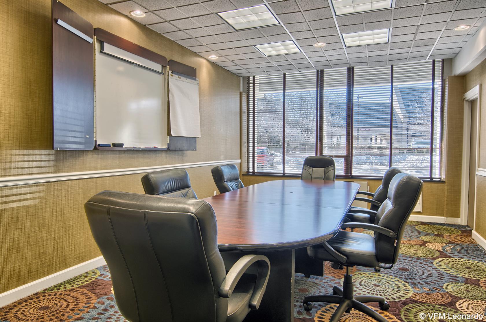 Holiday Inn Express Detroit - Birmingham
