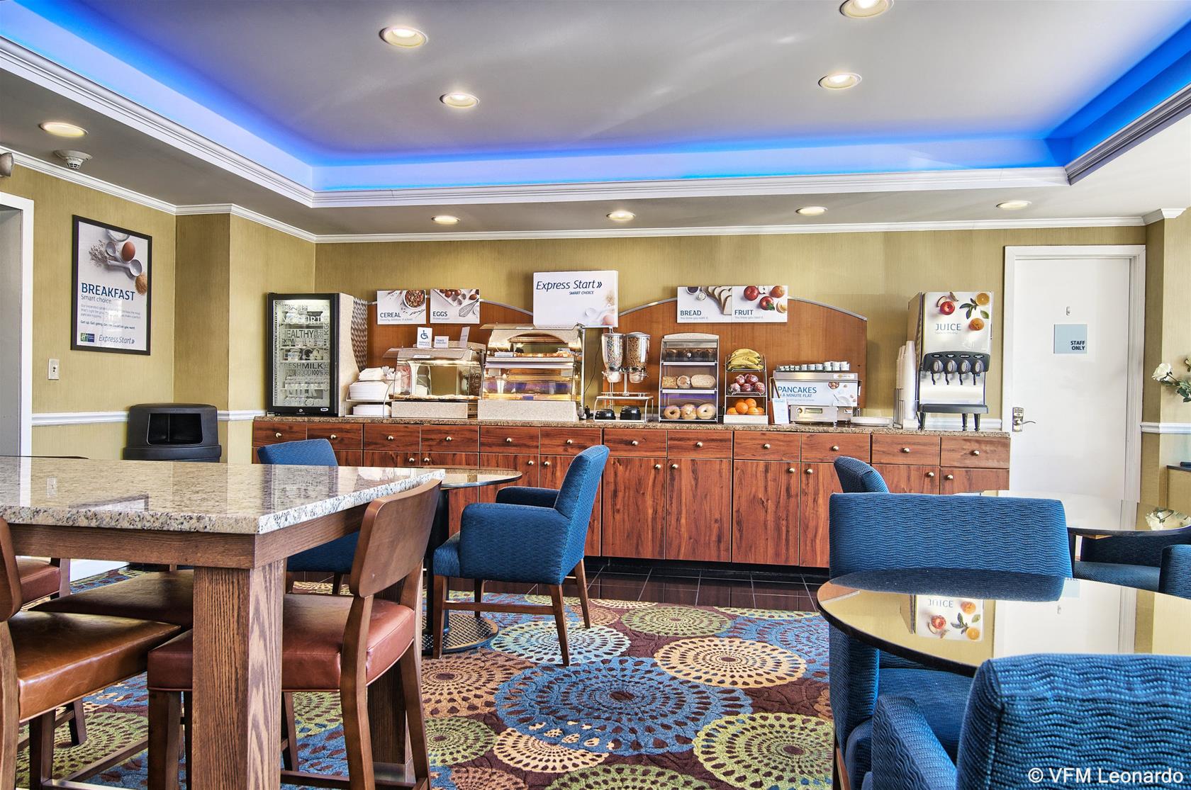 Holiday Inn Express Detroit - Birmingham