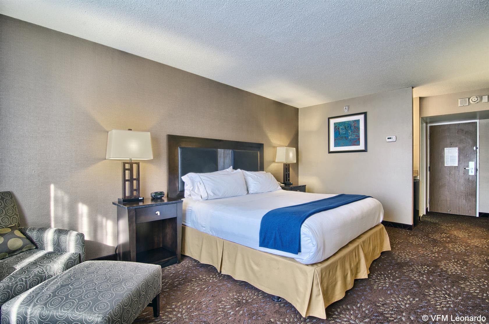 Holiday Inn Express Detroit - Birmingham