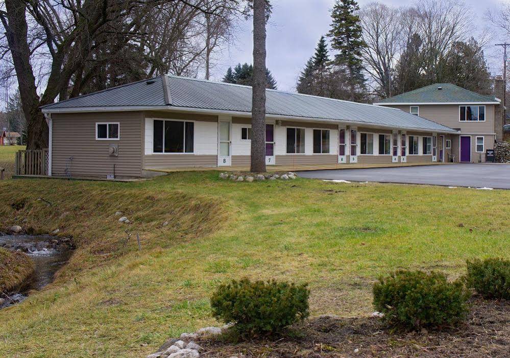 South Arm Retreats