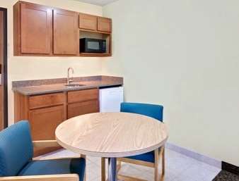 Days Inn by Wyndham Cadillac