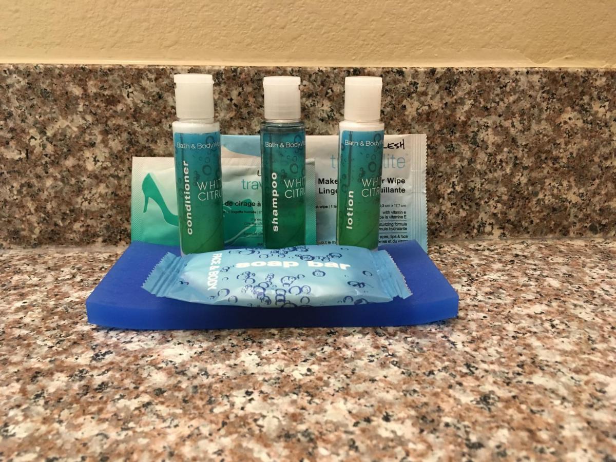 Holiday Inn Express & Suites Cadillac