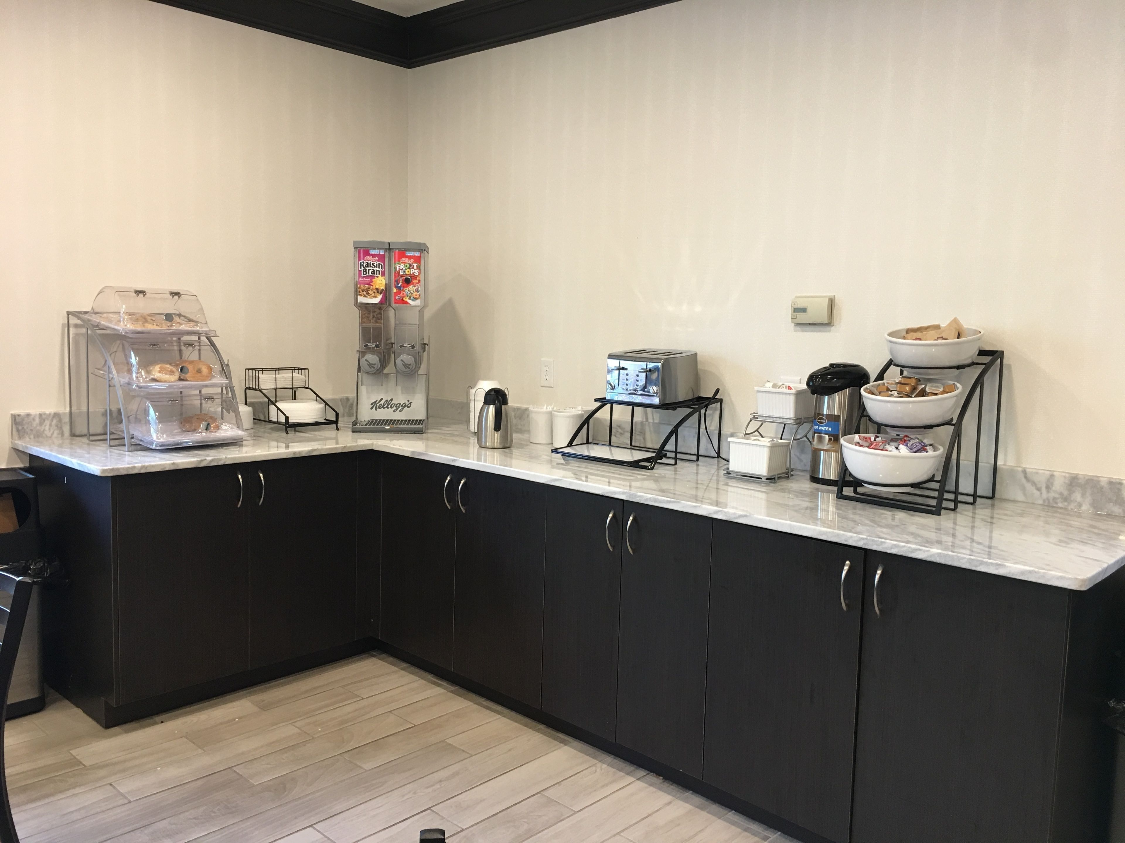 Travelodge by Wyndham Canton/Livonia Area, MI