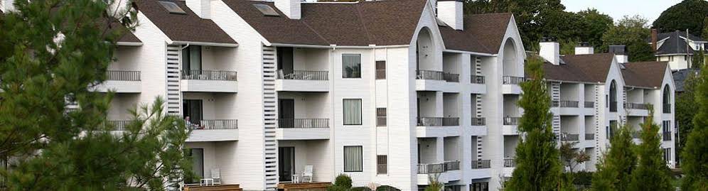 Edgewater Inn - Charlevoix