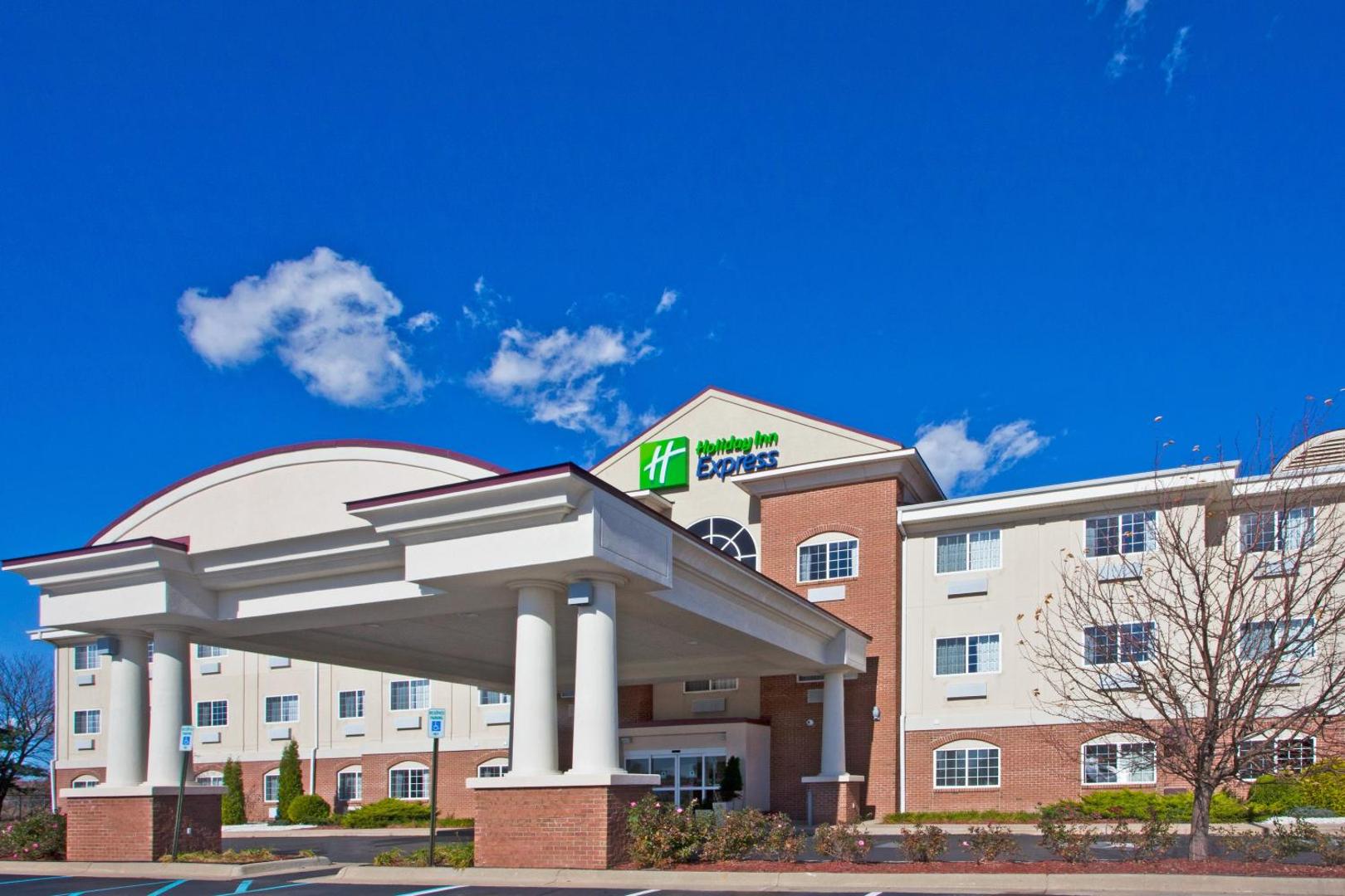 Holiday Inn Express & Suites Charlotte