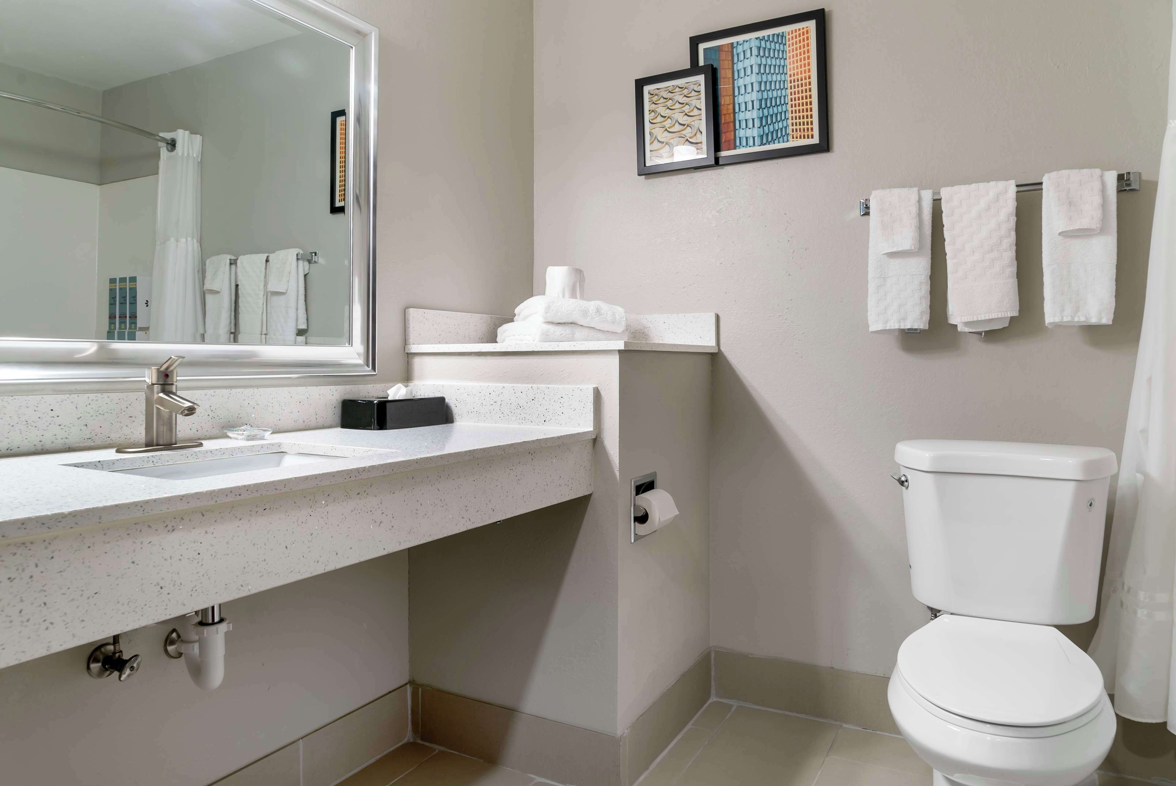 Best Western Clare Hotel